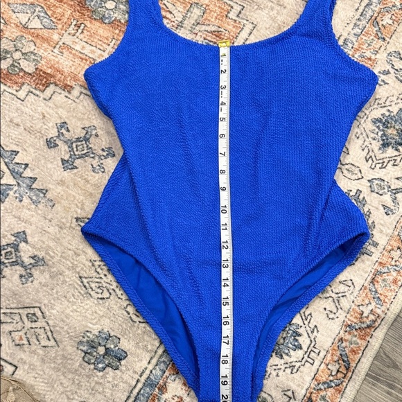 Shade & Shore Vibrant Blue Textured Swimsuit size medium 8/10 - Picture 3 of 6